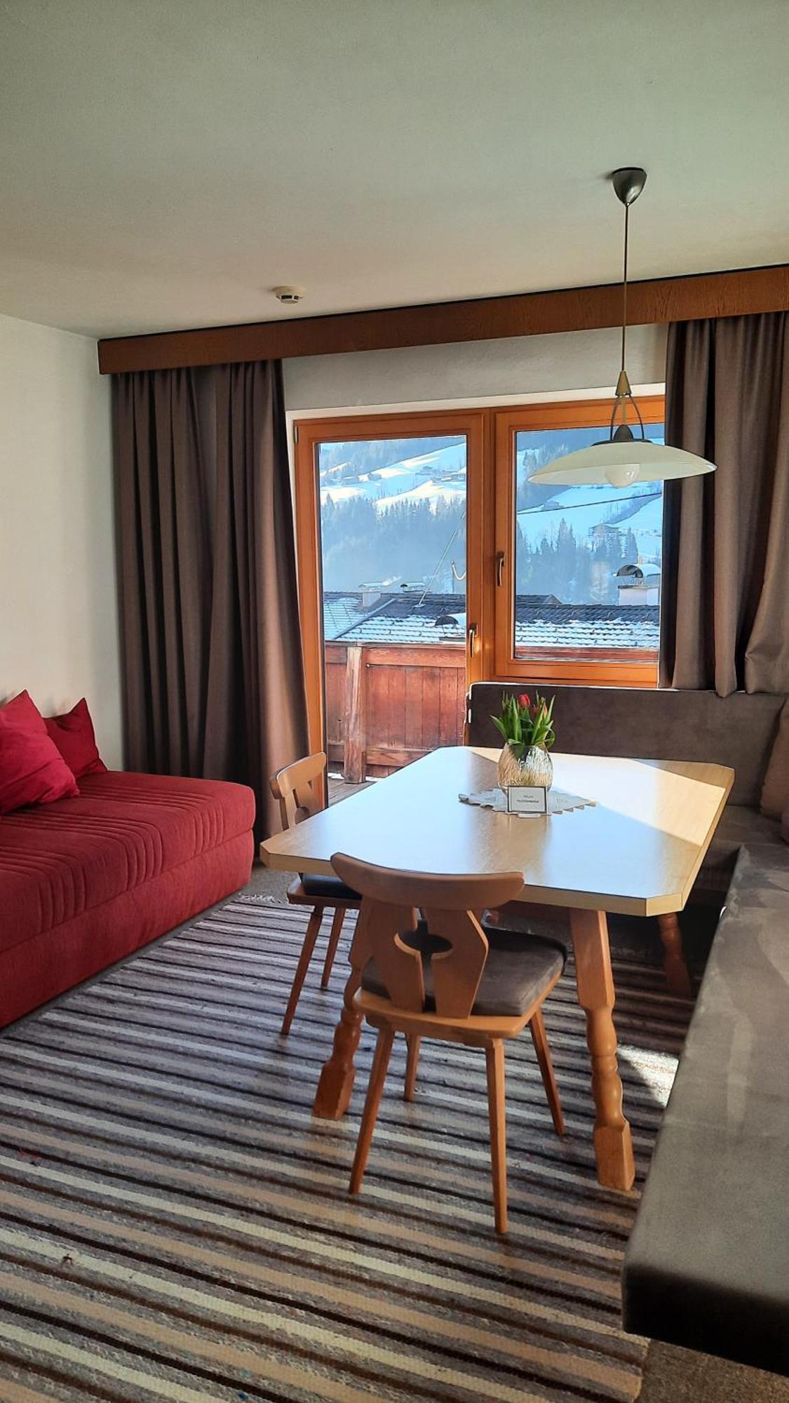 Hotel Haus Gmahblick Ferienwonungen Alpbach Esterno foto